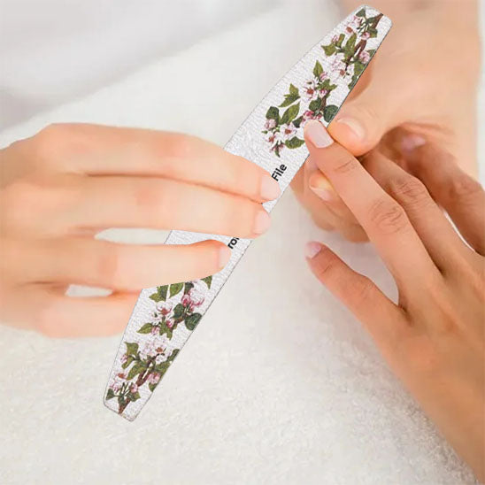 Jolie limes a ongle